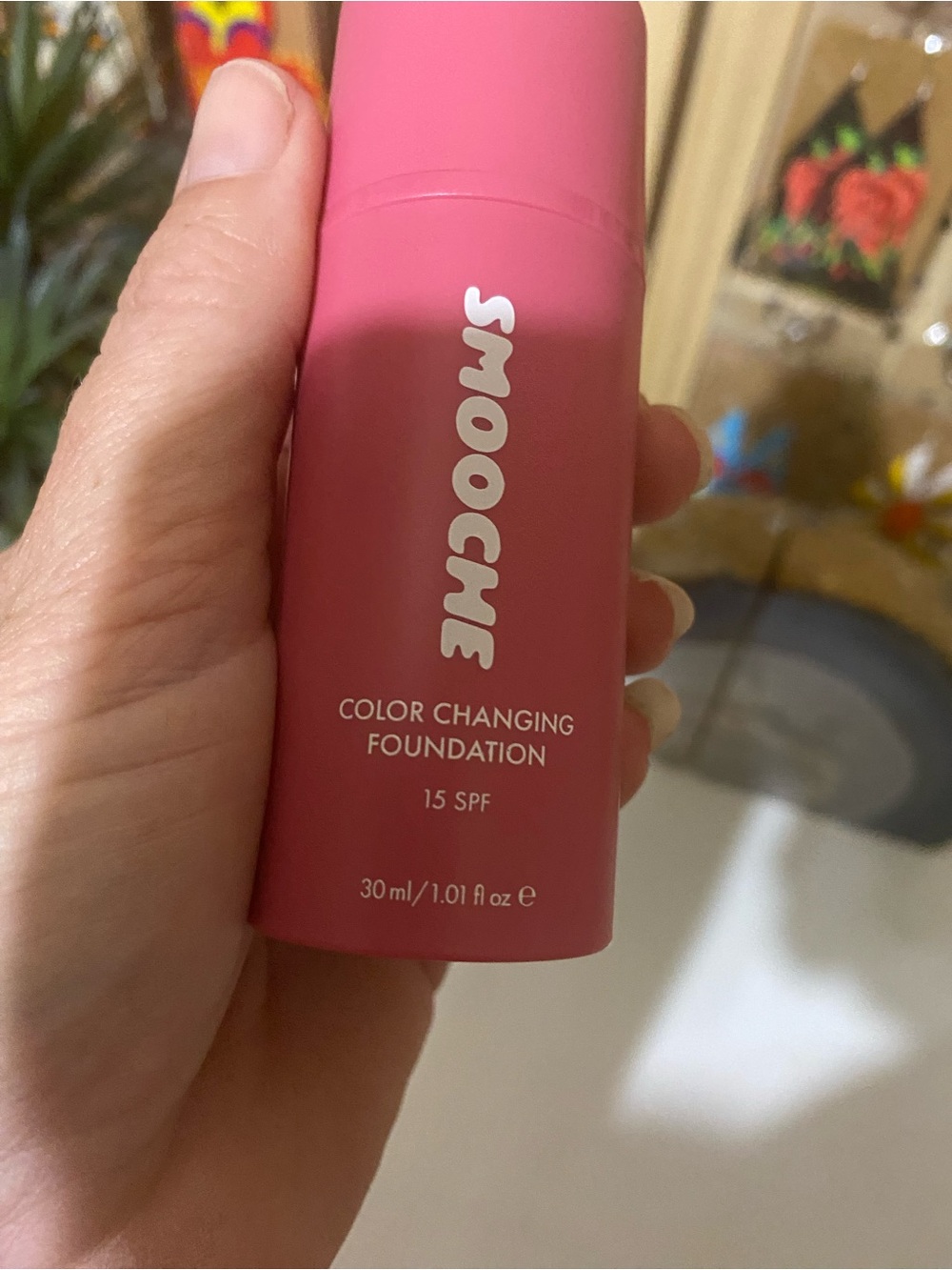Smooche Color Changing Foundation - - Picture 2 of 3